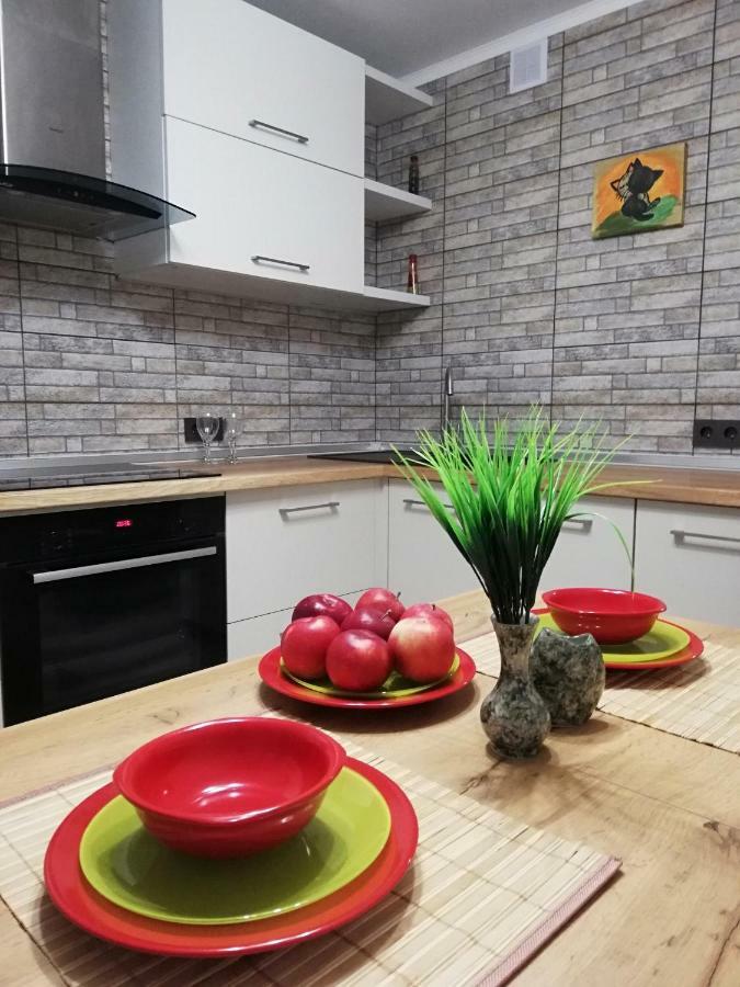 Helena Apartments On Mira 61 Могилів Екстер'єр фото