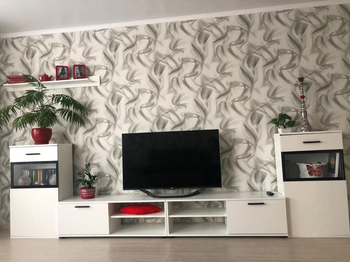 Helena Apartments On Mira 61 Могилів Екстер'єр фото